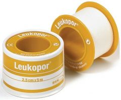 LEUKOPOR 2.5 CM X 5 M HECHTPLEISTER BLIK 1 STUK